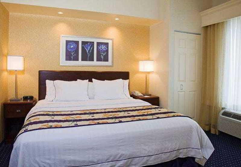 Springhill Suites Detroit Southfield Exterior foto